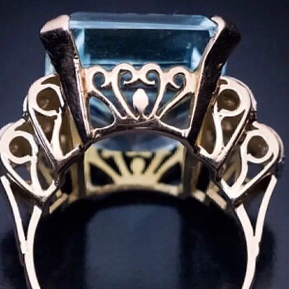 š·āBlueāgemstoneāprincessĀ cutāringāsizeā8āš· - Picture 2 of 4